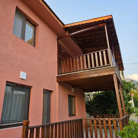 Uludag & Sirin シャレー